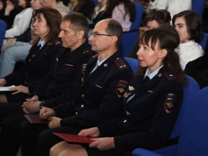 Тульские полицейские провели день открытых дверей для школьников