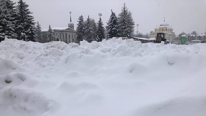 Снежная тула. Снегопад в РВ качестве Тула. Заснеженная Тула сегодня фото. Зима январь Тула. Тула в снегу фото.