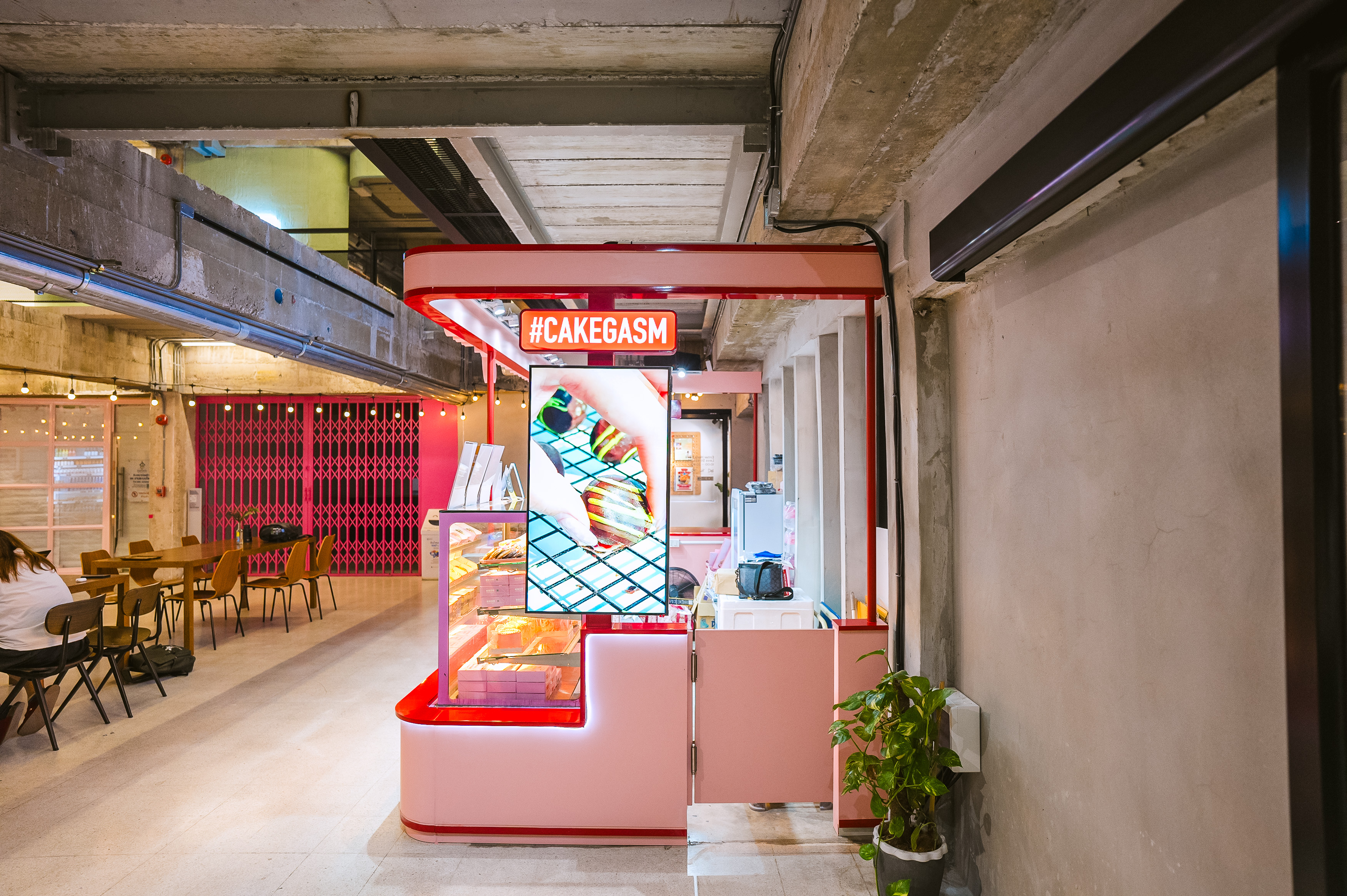 The Rolling Pinn at Slow Combo — view 3