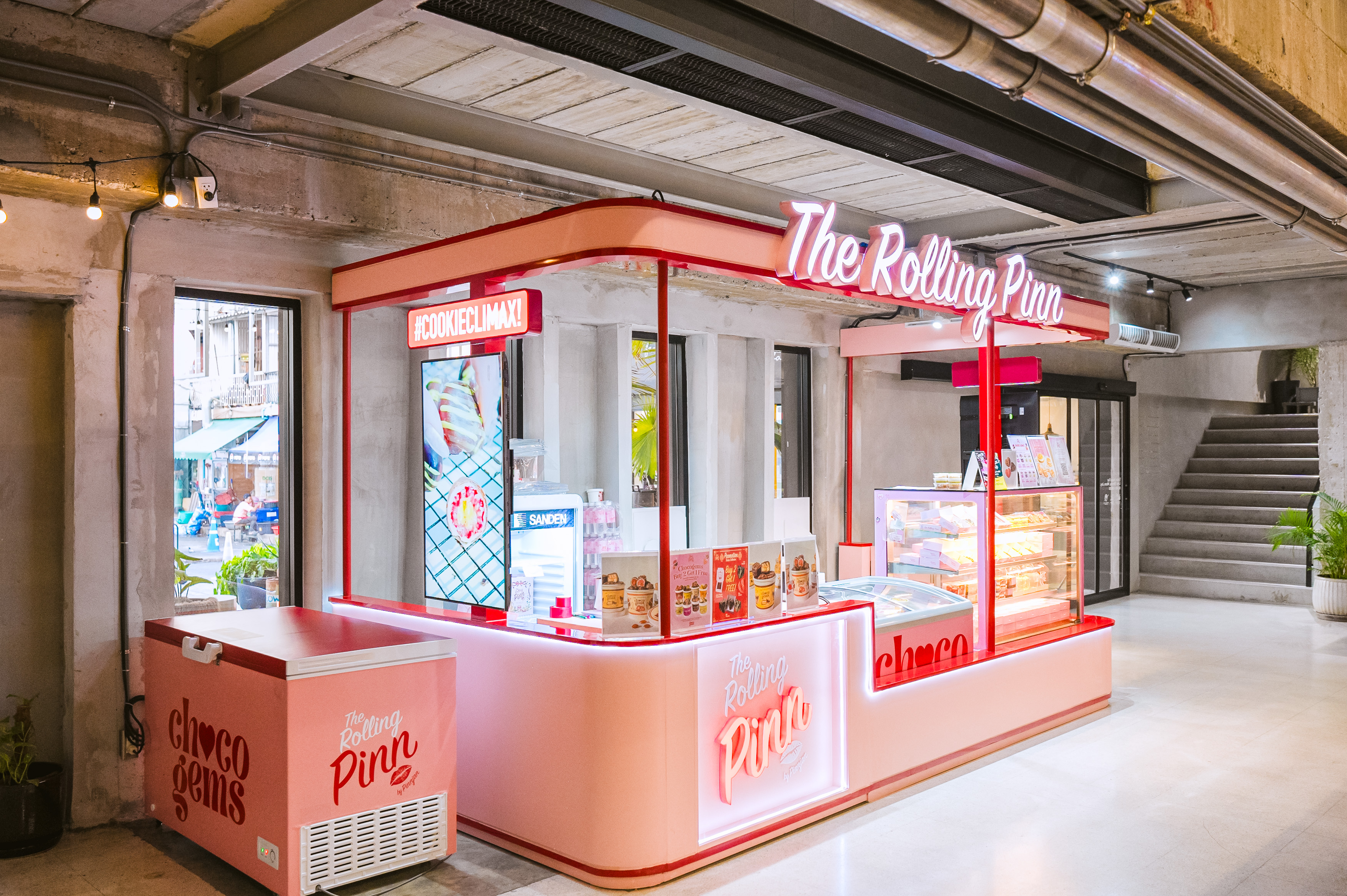 The Rolling Pinn at Slow Combo — view 1