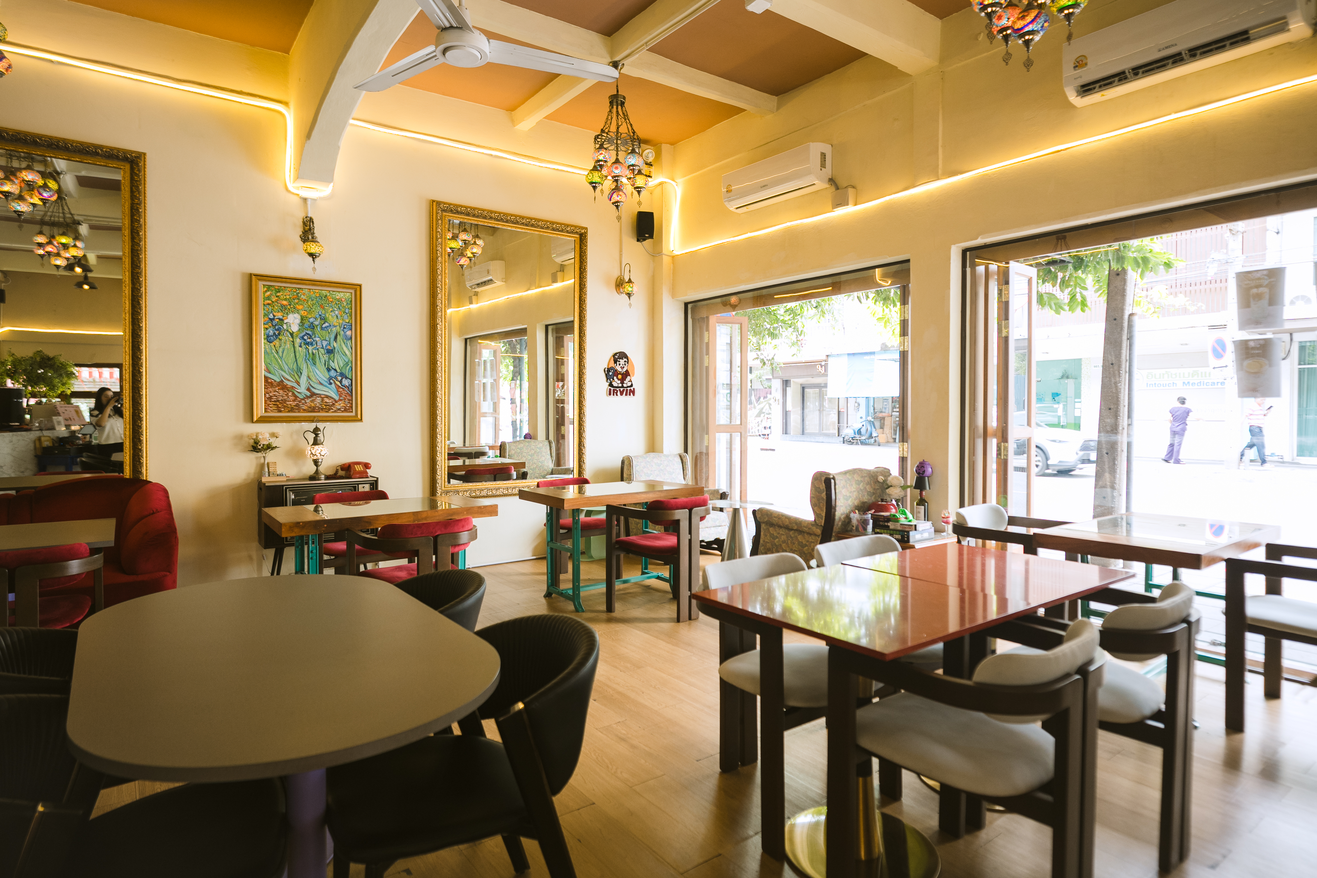 Irvin Thai Kitchen 1976 — Charoen Krung 28