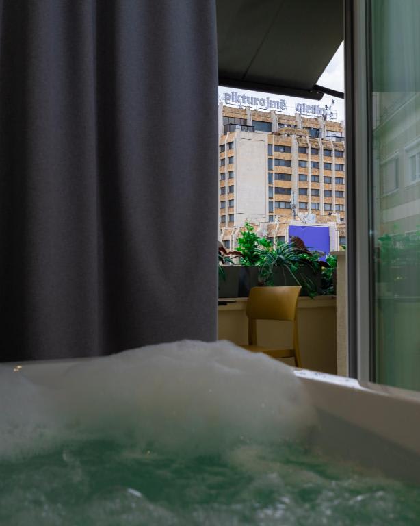 EMERY HOTEL  5
