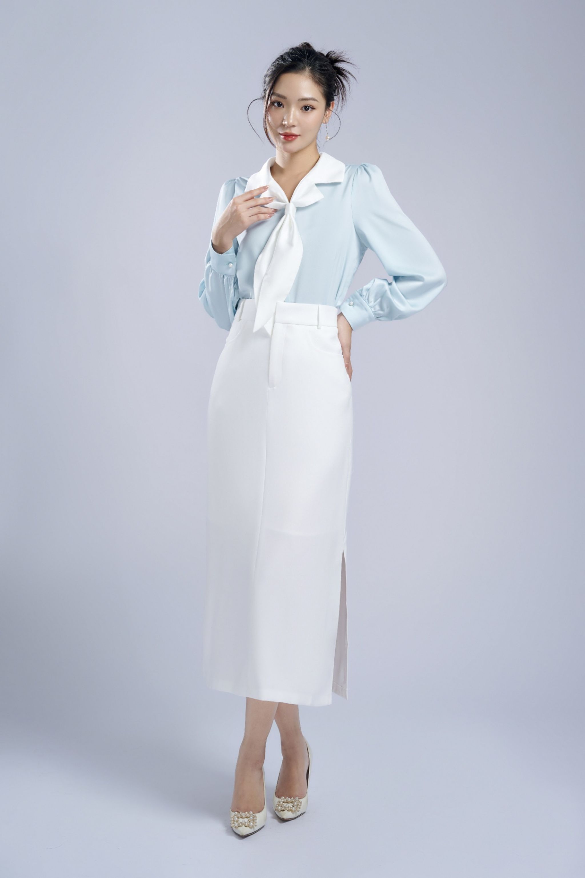 Chân váy xẻ 1 bên