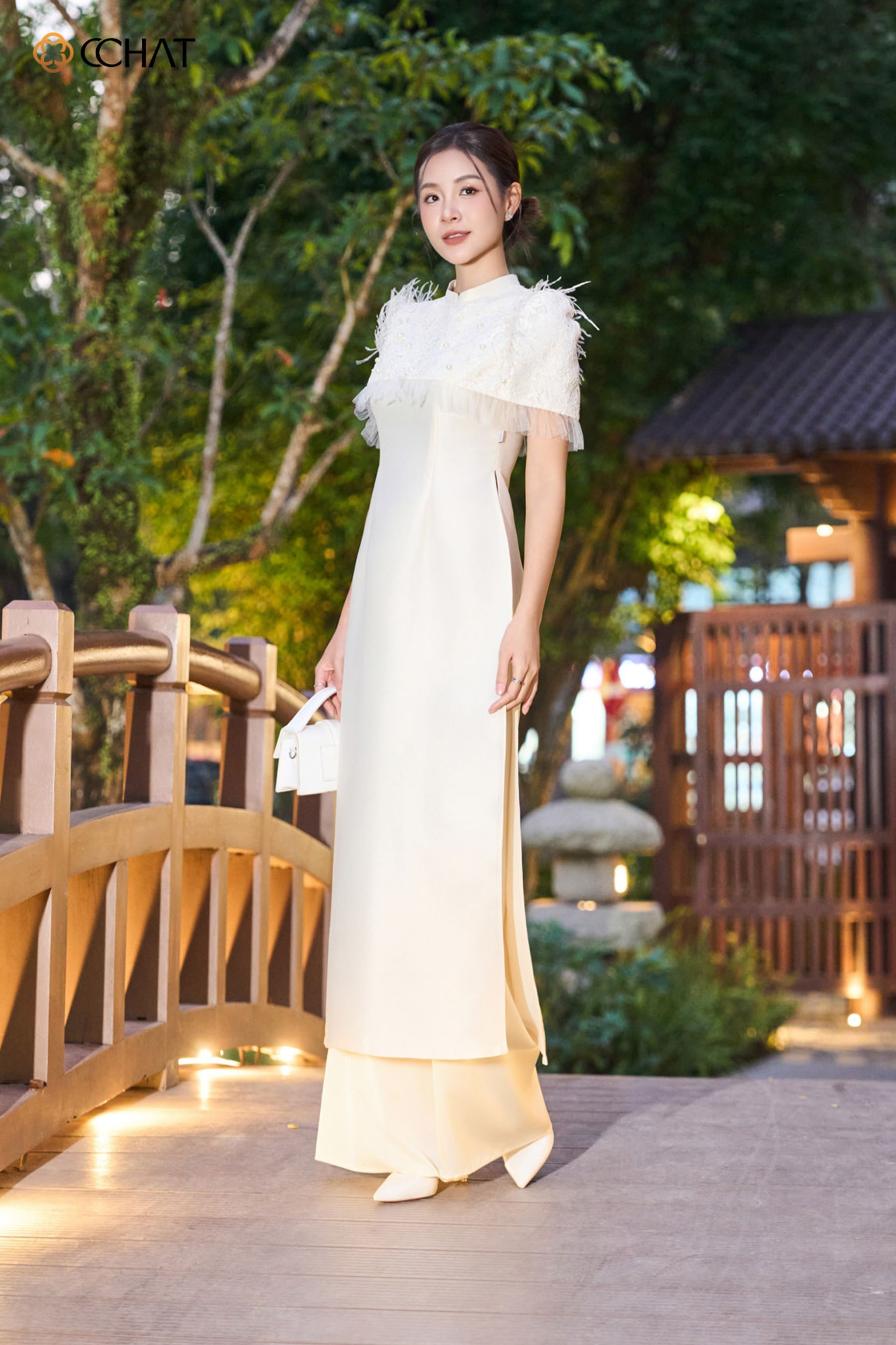 Áo dài sắc Tường Vân