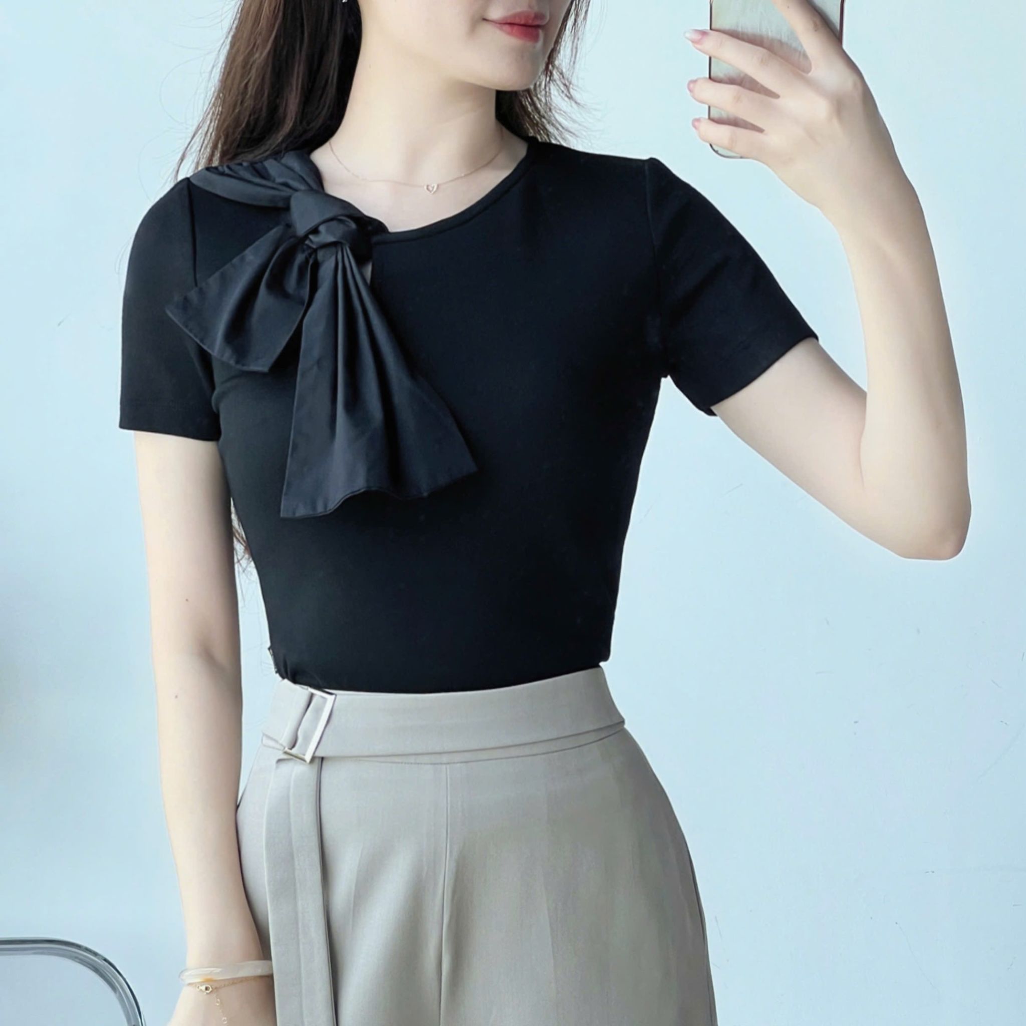 Áo thun kiểu Kezia