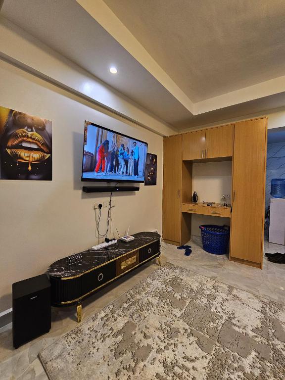 Studio Apartment for Sale in Kileleshwa, Nairobi (Dannaf Apartments)-2