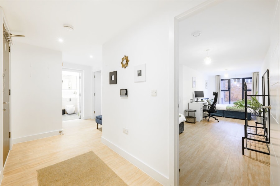 Creative Quarter Apartment, photo 24 of 30