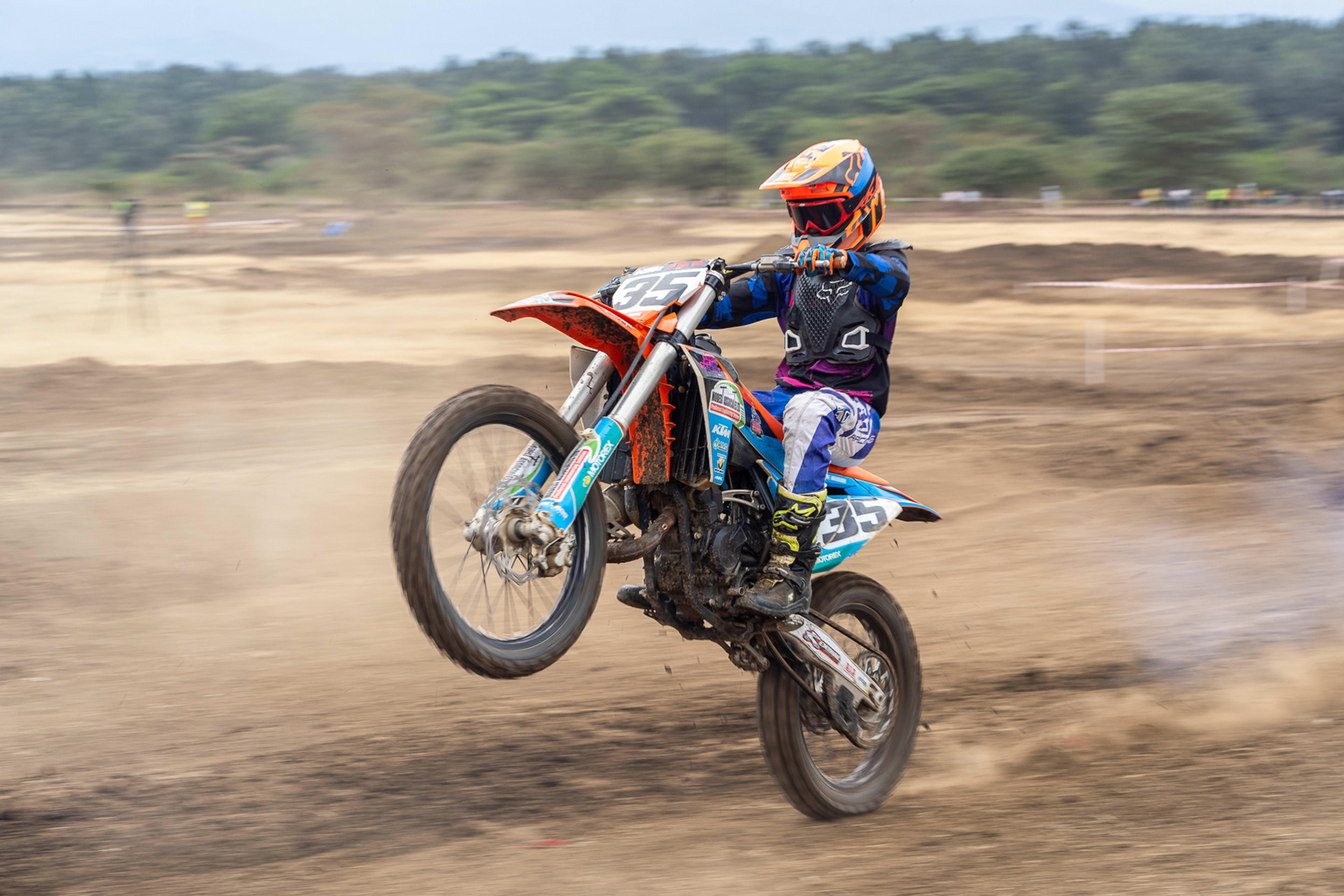 Rally hero