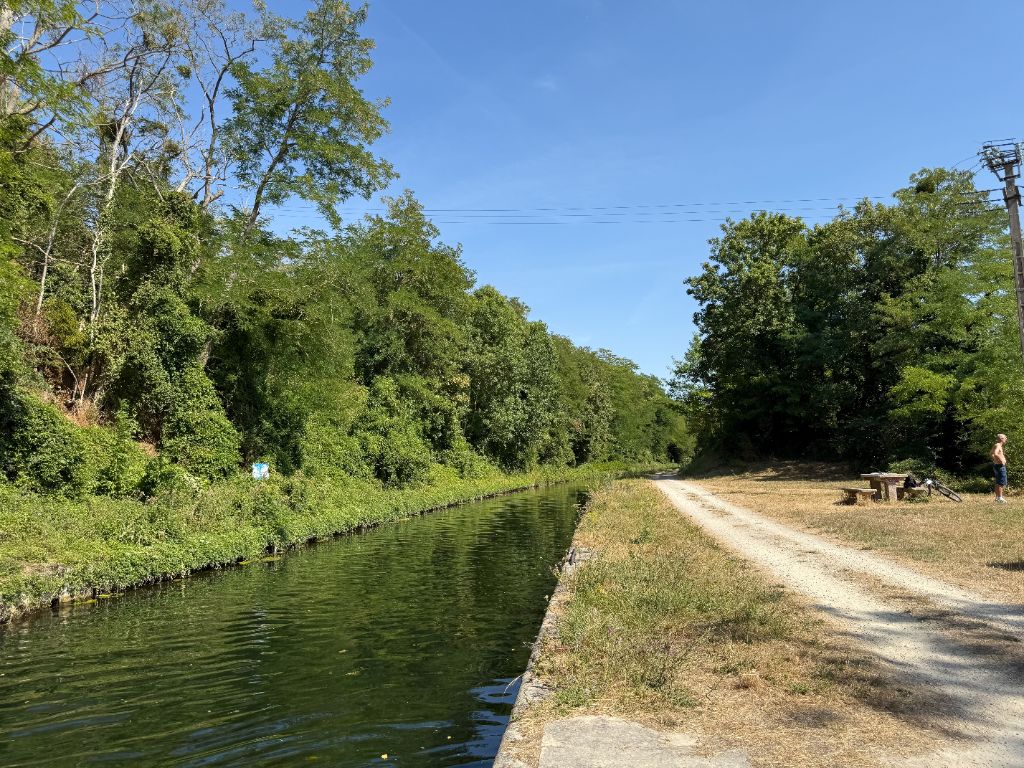 Escale Pique-nique au Bord du Canal