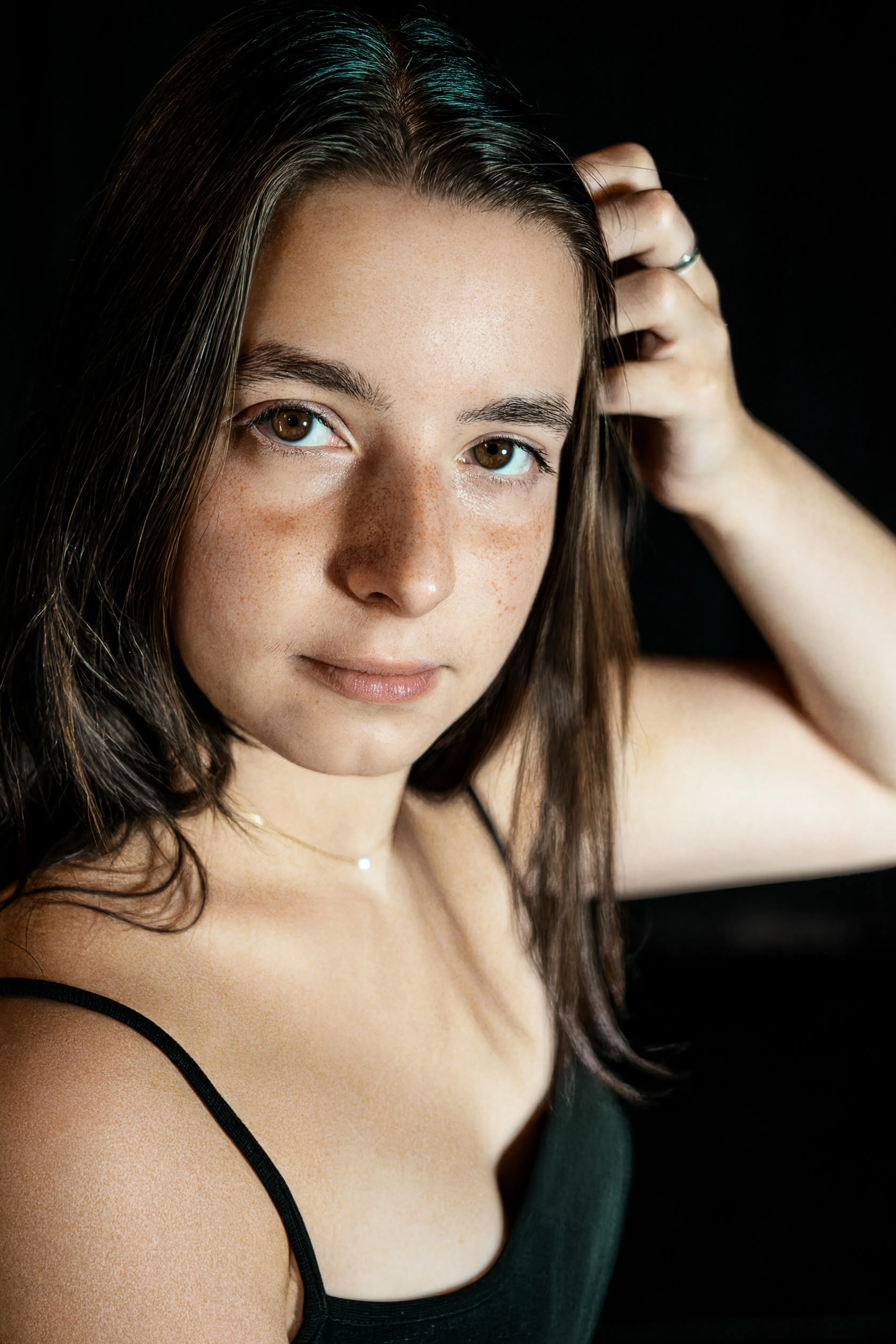 Ann-Aël, actrice de théâtre — Portrait studio d’art