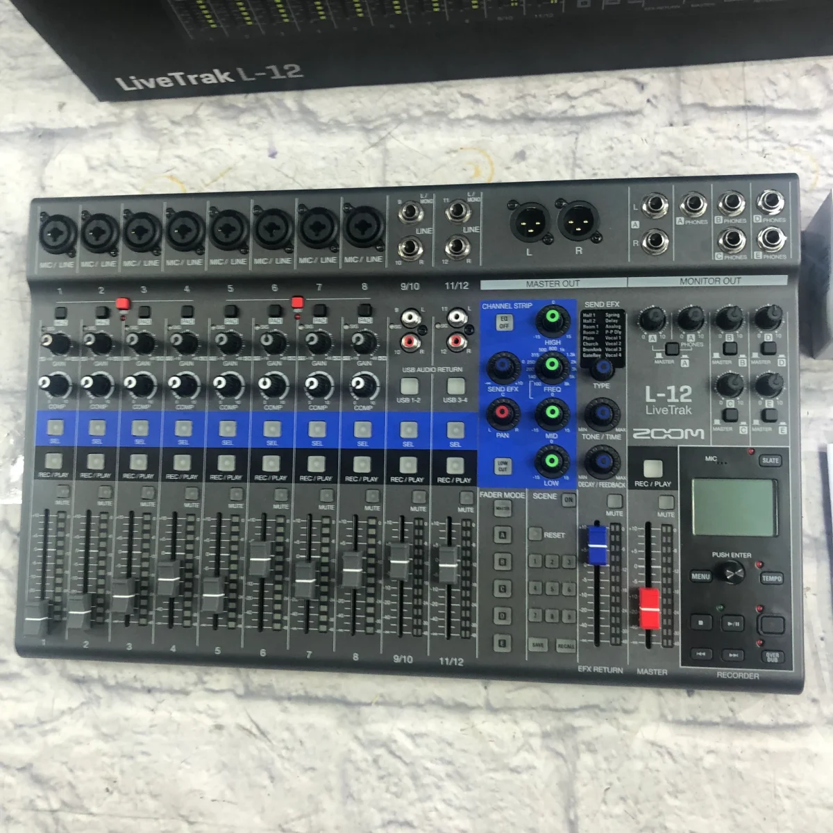ZOOM Digital Mixer L 12