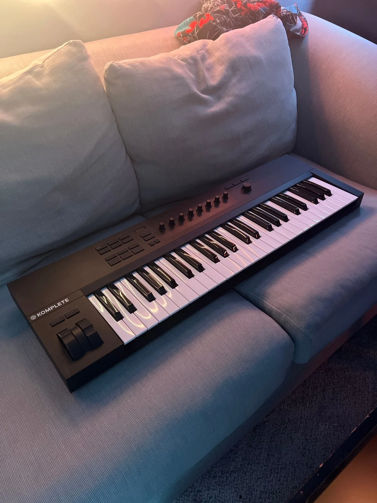 NATIVE INSTRUMENT Midi Keyboard KONTROL A49