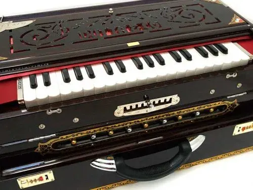 Monoj Harmonium
