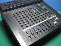 ROLAND Mixer Console PA 200