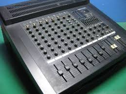ROLAND Mixer Console PA 200