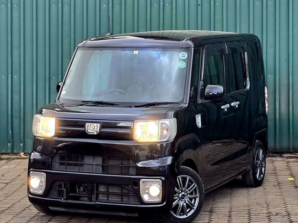 2017 Daihatsu Wake - View 2