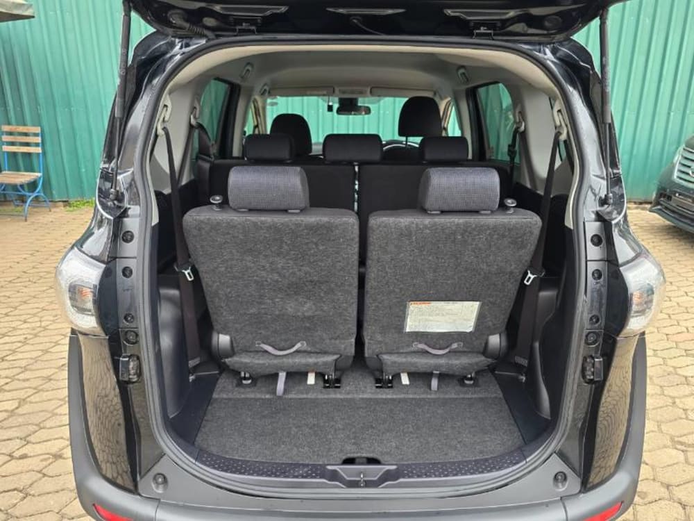 2018 Toyota Sienta - View 4