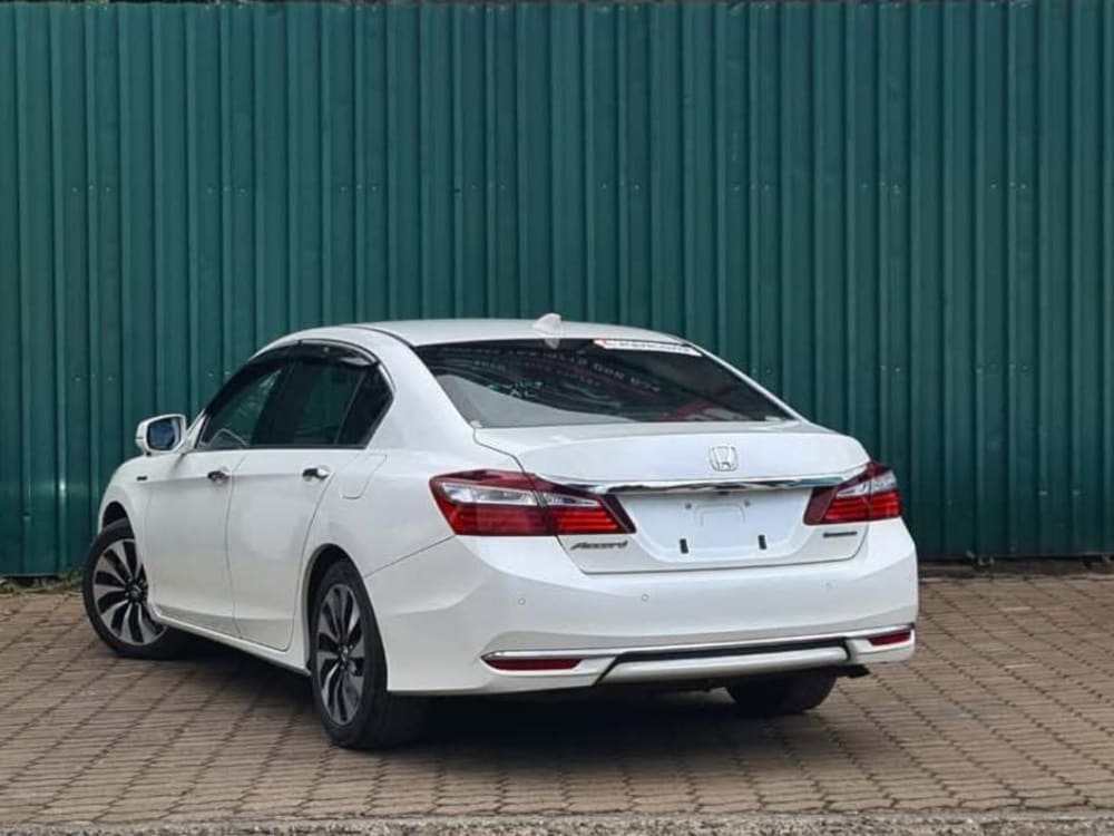 2017 Honda Accord - View 2