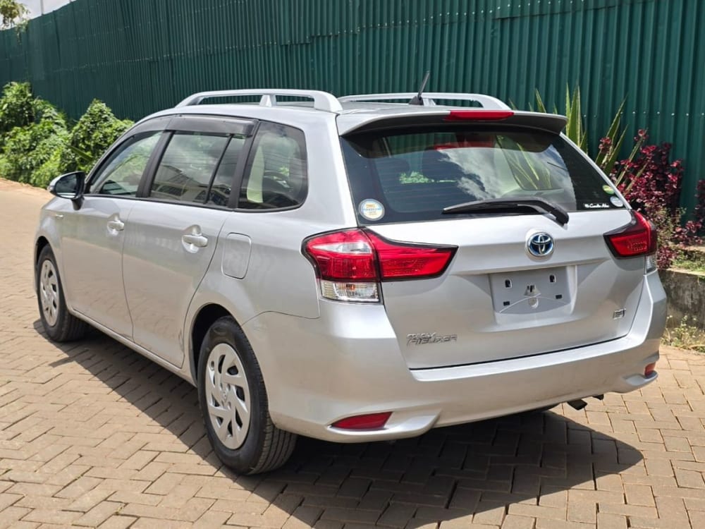 2018 Toyota Corolla Fielder - View 5