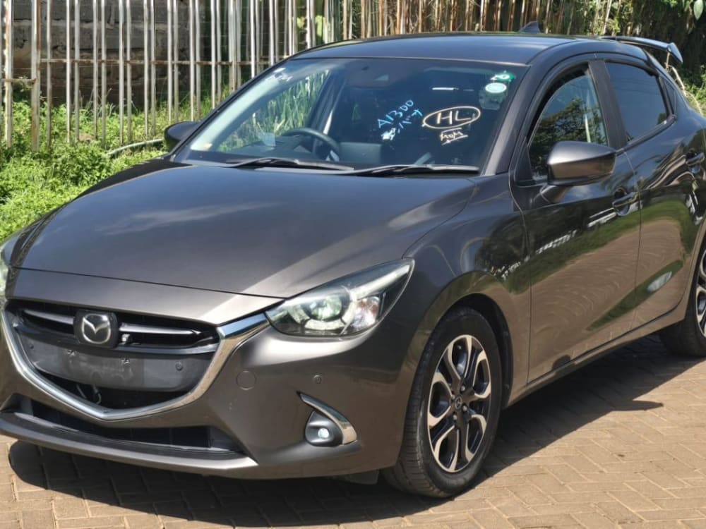 2018 Mazda Demio - View 3