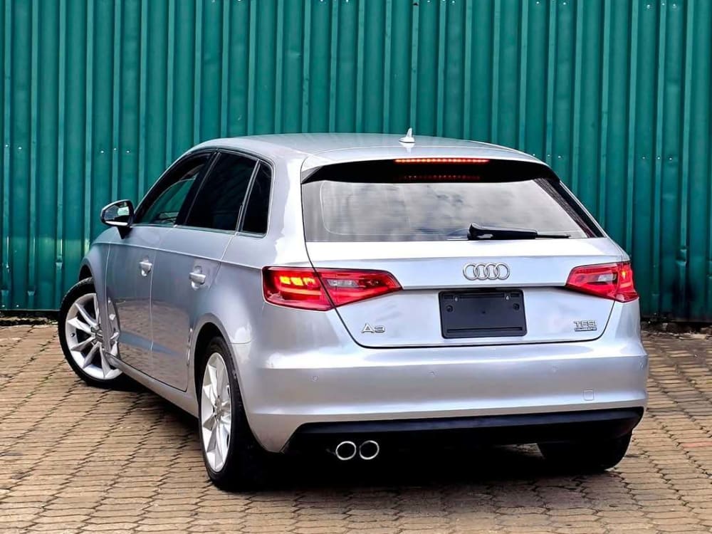 2017 Audi A3 Sportback 30 TFSI - View 3