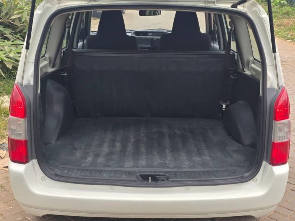 2020 Toyota PROBOX GL - View 6