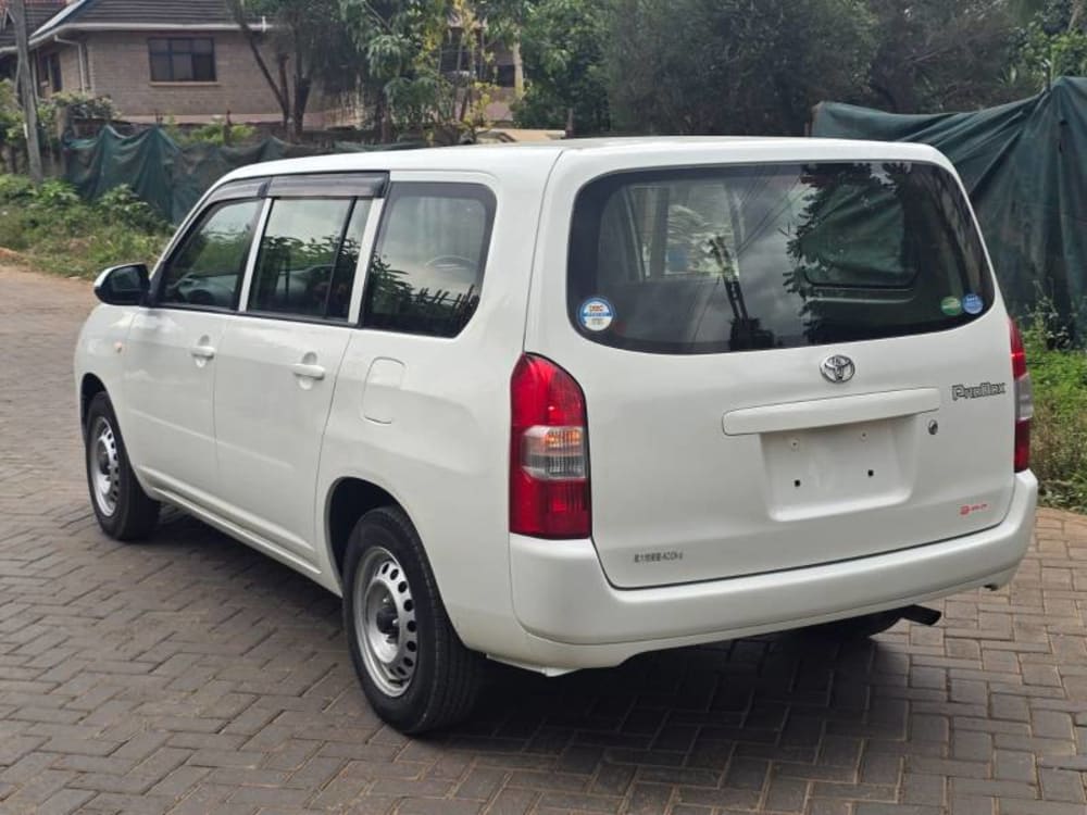 2020 Toyota PROBOX GL - View 4