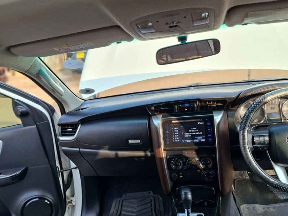 2019 Toyota FORTUNER EXECUTIVE TMT -E4 - View 7