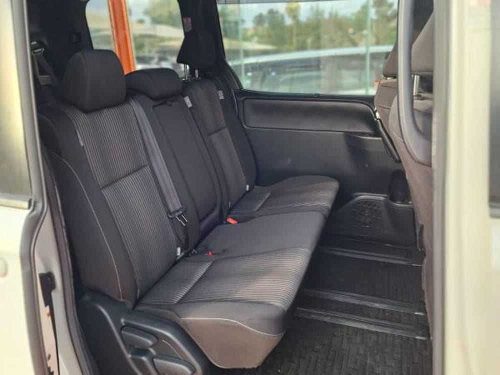 2019 TOYOTA NOAH CROWN Z - View 6