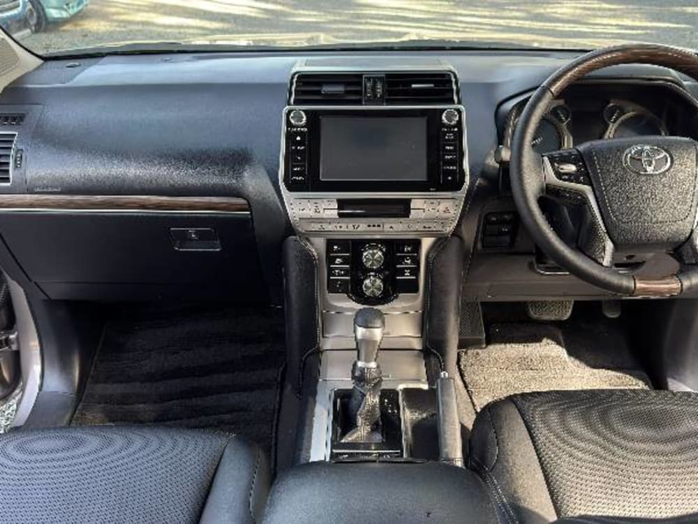 2019 TOYOTA LAND CRUISER PRADO TZ-G - View 5
