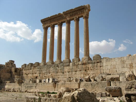 La destruction des sites du patrimoine mondial : un impact sur l'industrie de la signalétique