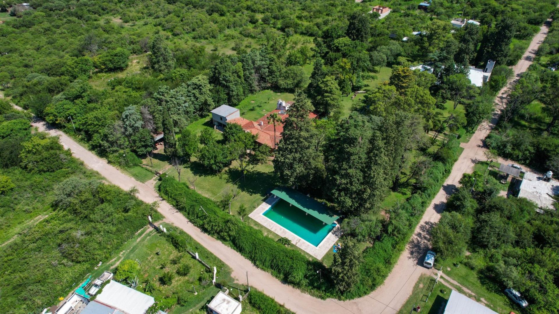 Casona en venta en Salsipuedes con salón de eventos y gran predio — Salsipuedes, Córdoba