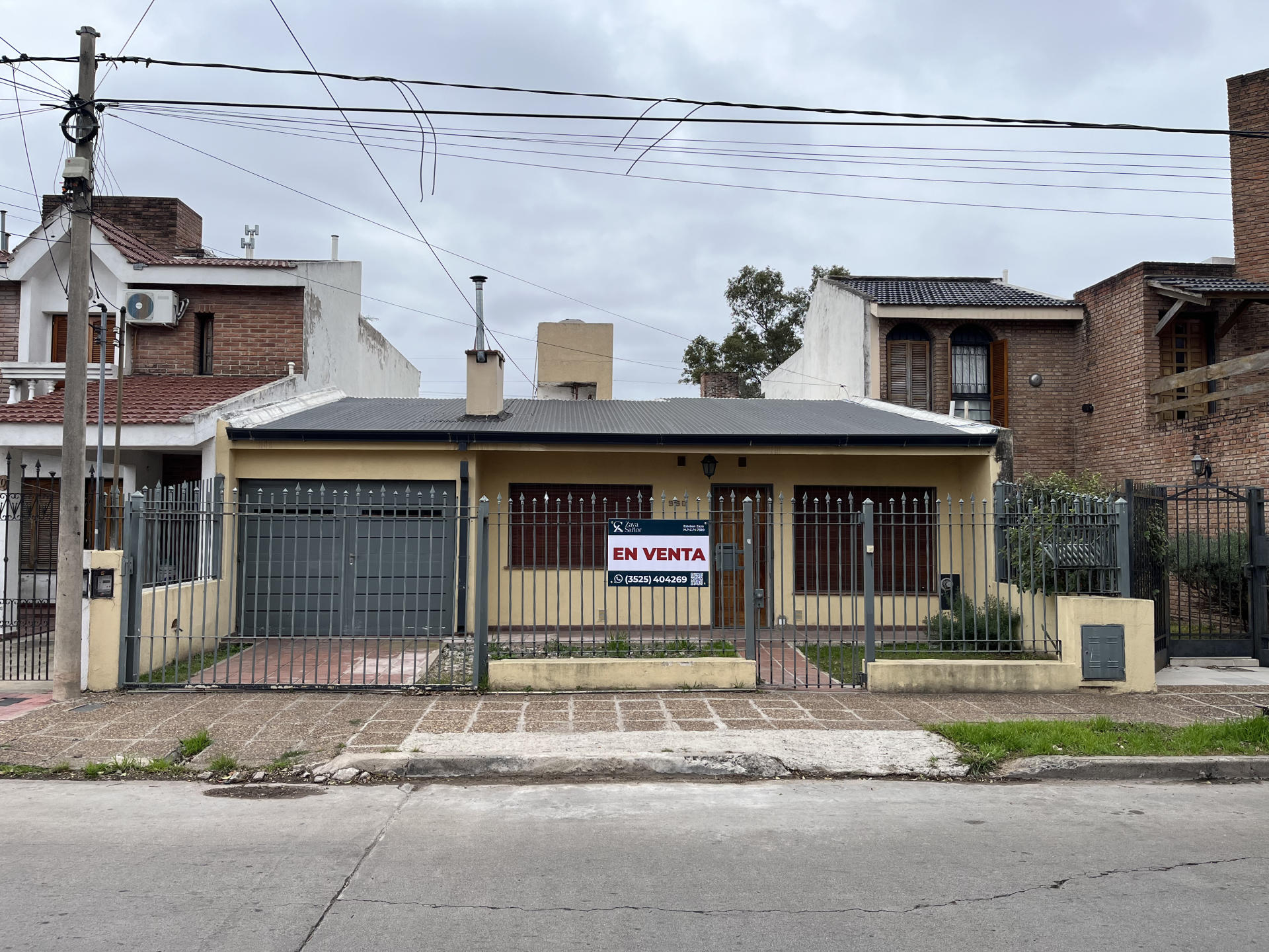 Casa de 2 dormitorios con quincho y cochera en Residencial Vélez Sarsfield | Córdoba Capital - foto 1