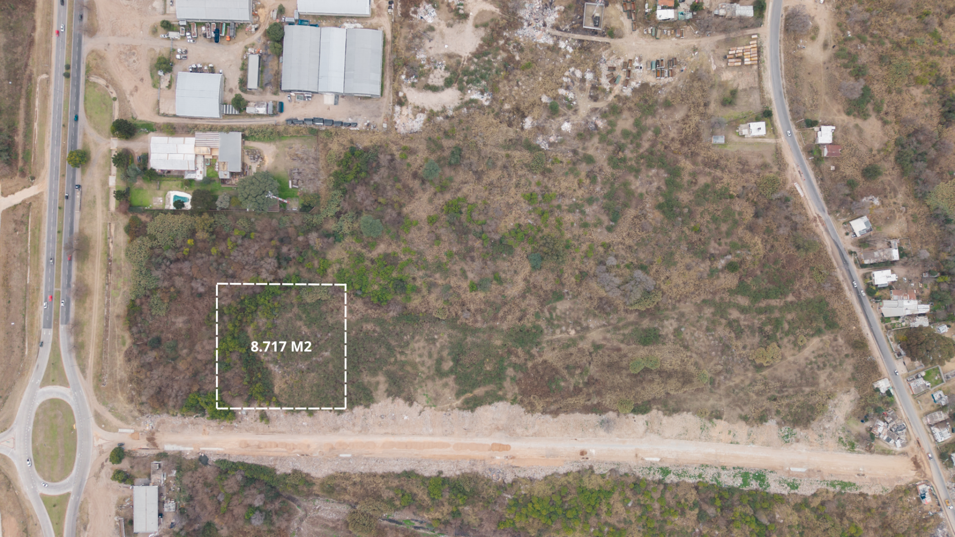 Parcela en venta de 8.717 m² | Córdoba Capital (A metros de Av. Ricardo Balbín y a 1 km de Circunvalación) - foto 1