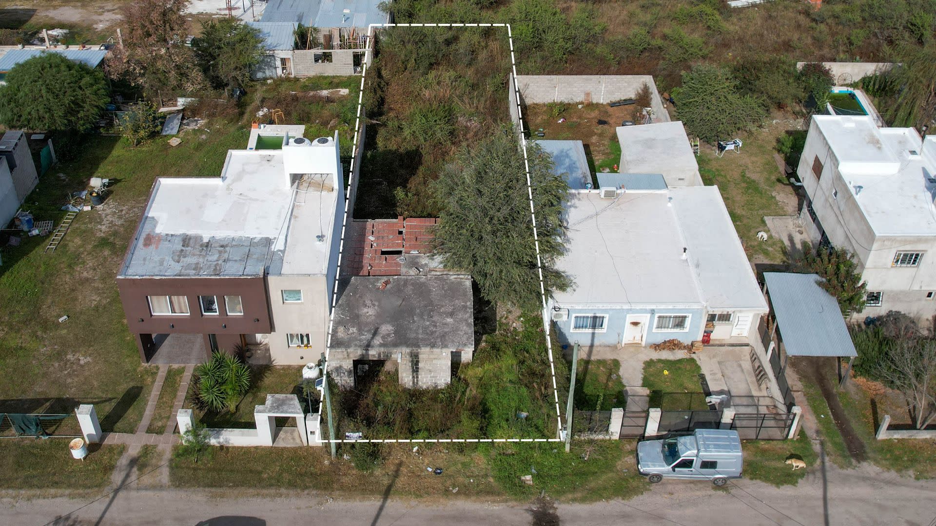 Lote de 410 m² con construcción a terminar en Villa San Nicolás, Córdoba - foto 2