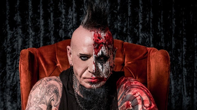 Chad Gray playing songs from Mudvayne and HELLYEAH