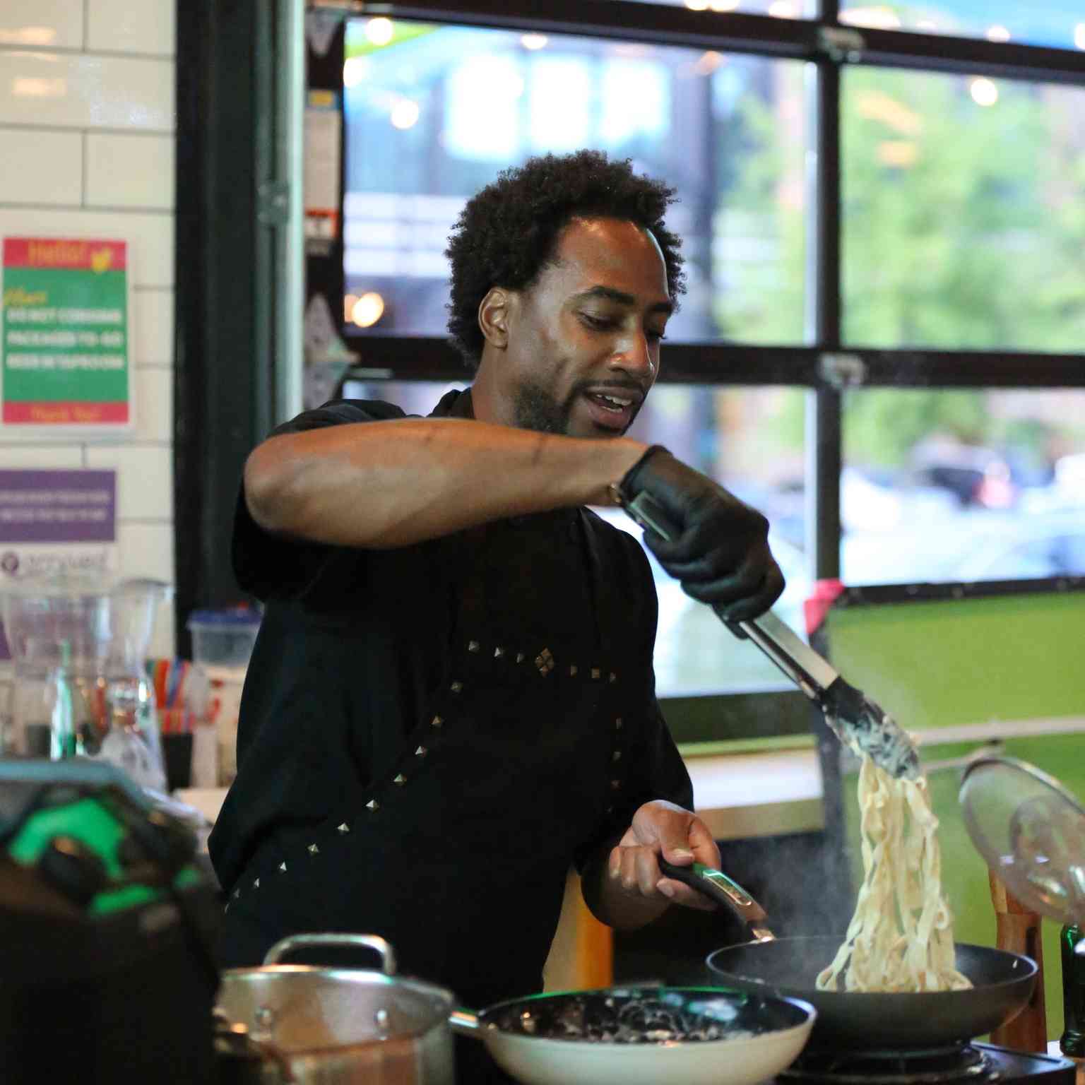Hands on Cooking Class w/ Chef Shaun