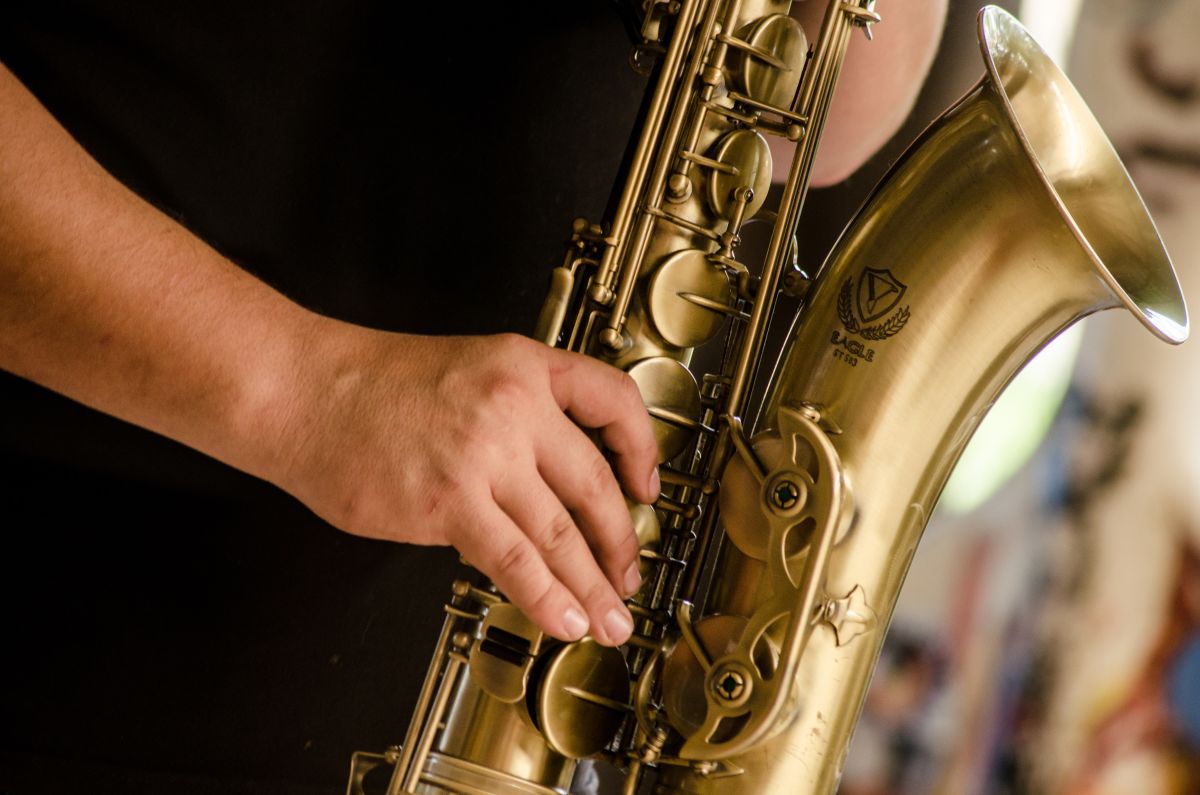 JAZZ WEDNESDAY - Live Saxophone Music