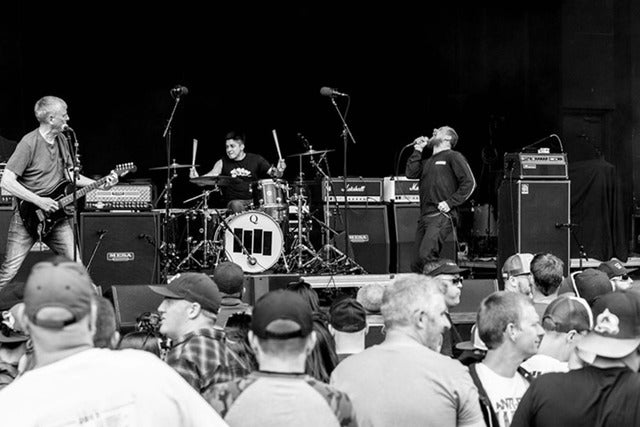 Black Flag W/ the Crosses