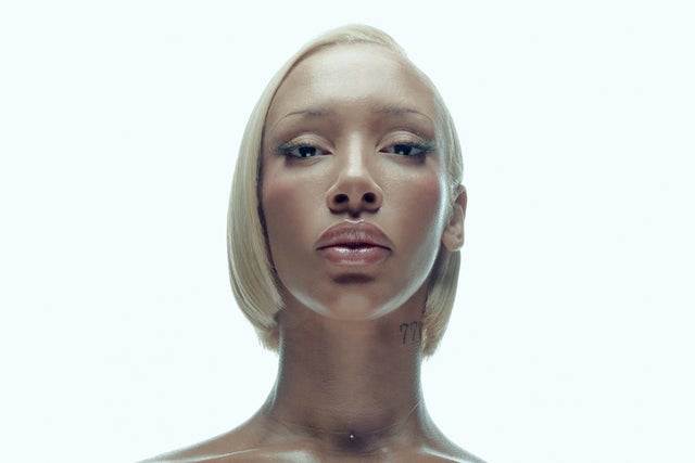 Naomi Sharon