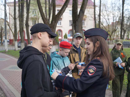 Воспитанникам оборонно-спортивного клуба в Видном рассказали, как стать полицейскими