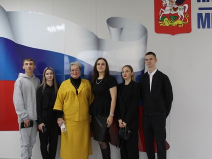 Единороссы провели «Диалог на равных» со студентами