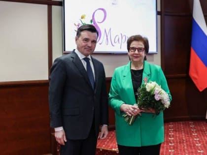 Подольчанка Галина Афонина удостоена медали Луки Крымского