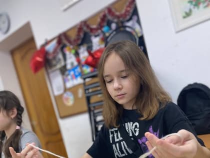 В студии «Арт-приключения» прошел мастер-класс «Небесные посланники»