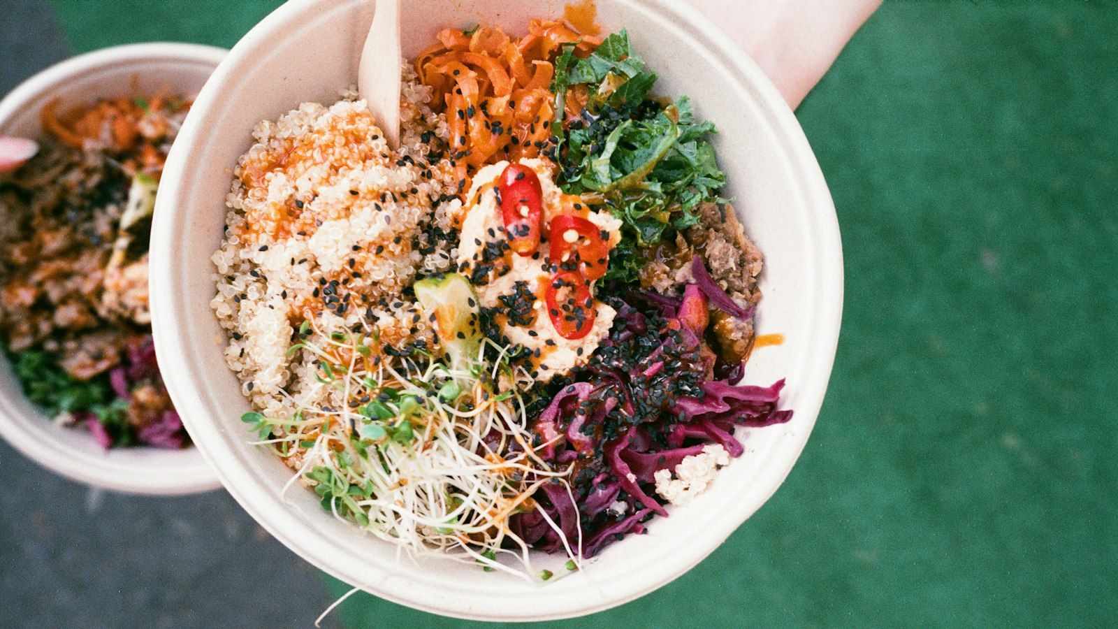Vibrant Mediterranean chickpea bowl showcasing quick vegetarian lunch ideas with crisp cucumber and tomatoes