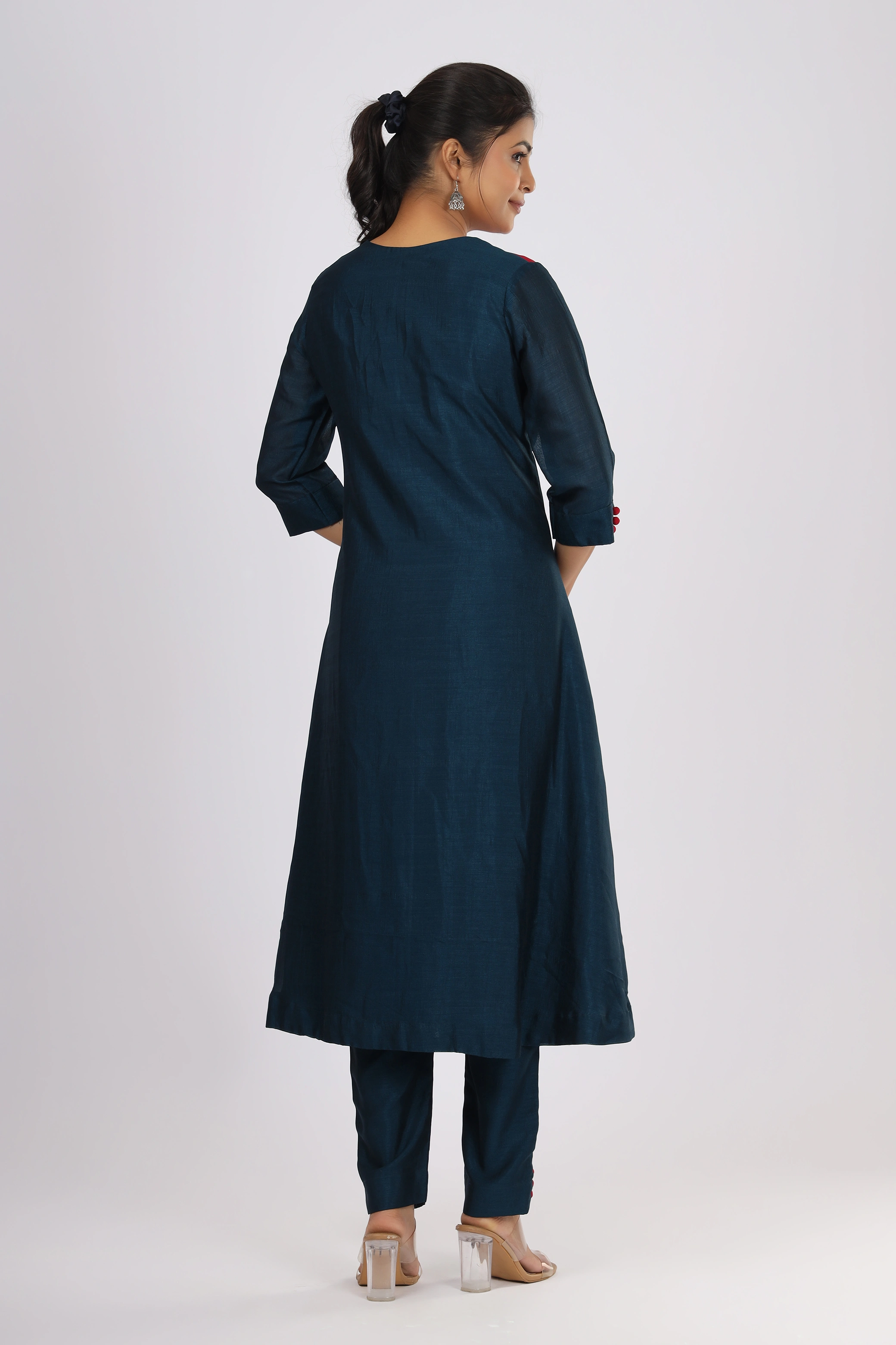 Vglame Women Blue A-Line Kurta Set with Pink Dupatta & Potli Button Yoke alternate view