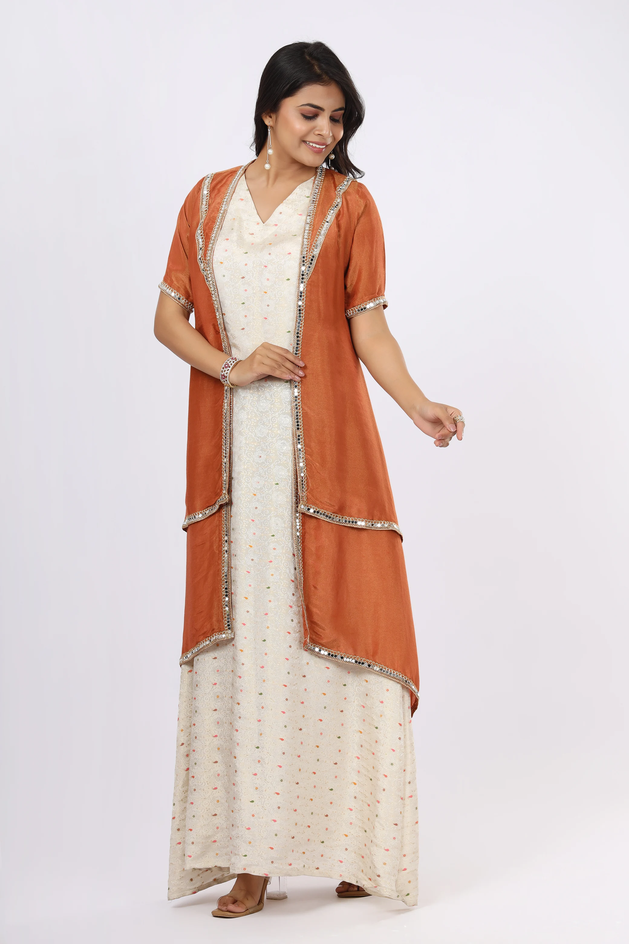 Vglame Women White & Rust Printed Viscose shimmer dress