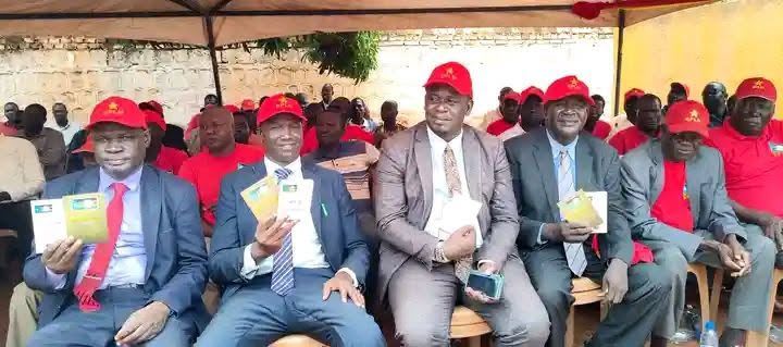 Three Ministers, SPLM-IO Official Defect to SPLM in Wau