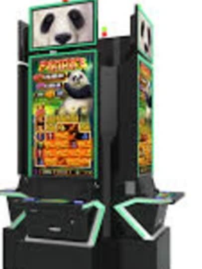 Pandas Treasure or Pirates Treasure slot machine