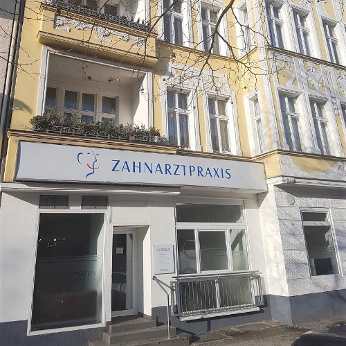 Außenansicht Praxis Dr. Bloching